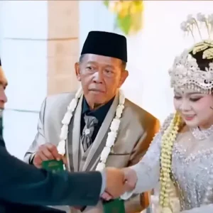 Kepala Desa Belum Pastikan Keaslian Cek Rp3 Miliar, di Pernikahan Kakek 74 Tahun dengan Gadis Muda di Kabupaten Pacitan