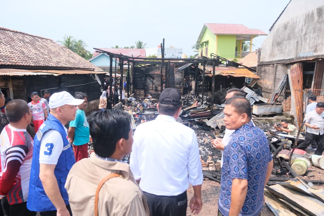 Tiga Rumah Warga di Kelurahan Serasan Jaya Sekayu Hangus Terbakar