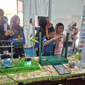 Peringati Hari Pahlawan, PLN ULP Tebing Tinggi Edukasi Keselamatan Listrik Lewat Miniatur Jaringan di Ajang KTNA Empat Lawang