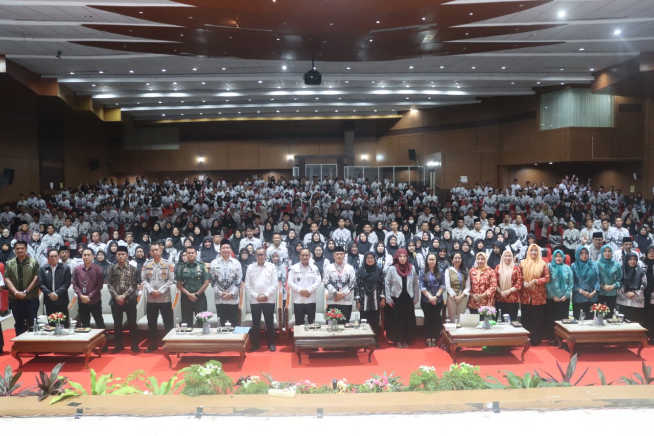 Wakil Bupati Muba Ajak Guru Terus Beradaptasi di Era Digital dan Menjadi Pelita Pendidikan bagi Generasi Muda