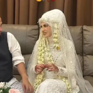 Viral! Model Helwa Bachmid Curhat Nestapanya Dinikahi Habib Bahar: ‘Istri Cadangan yang Kau Telantarkan’