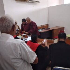 Sengketa Lahan Eks Cineplex Palembang Berlanjut, 54 Bukti Surat Pihak Pelawan Diperiksa Majelis Hakim