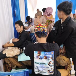 211 Anak Dikhitan Gratis Program YBM PLN UID S2JB