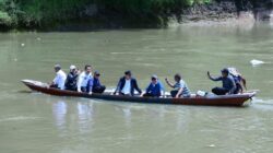 “Tinjau Akses Sungai, Gubernur Sumsel Siapkan Solusi Infrastruktur Jembatan Gantung untuk Warga Banuayu–Talang Sawah”