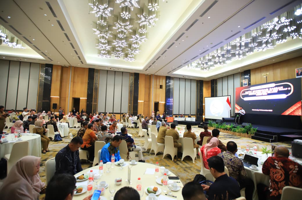 Rapat Koordinasi Daerah Evaluasi Survei Monitoring dan Evaluasi MBG Tahap II Tahun 2025