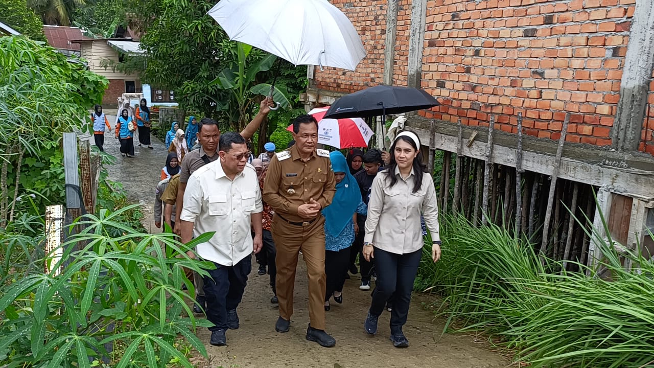Kunjungan Kerja Wamen BKKBN ke Muara Enim, Bupati Launching Program Besar: PKH Membara, Sekolah Lansia, dan Penguatan Penanganan Stunting