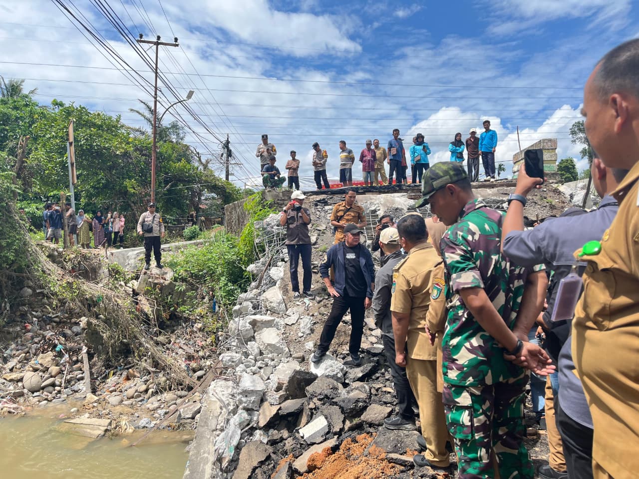 Gubernur Sumsel Instruksikan Penanganan Cepat Jembatan yang Ambruk di Muara Dua Prabumulih