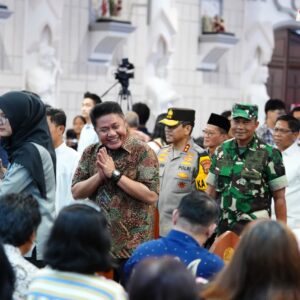 Gubernur Herman Deru bersama Forkopimda Sumsel Tinjau Gereja dan Pos Pengamanan Operasi Lilin Musi di Kota Palembang