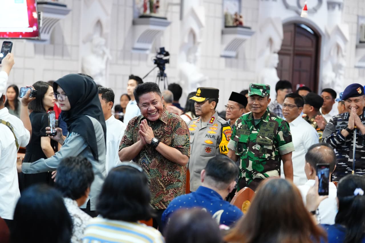 Gubernur Herman Deru bersama Forkopimda Sumsel Tinjau Gereja dan Pos Pengamanan Operasi Lilin Musi di Kota Palembang