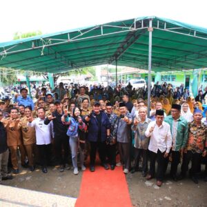 Kunjungi Tulung Selapan, Gubernur Sumsel Serap Aspirasi Pembangunan Jembatan dan Masjid di Desa Lebung Itam