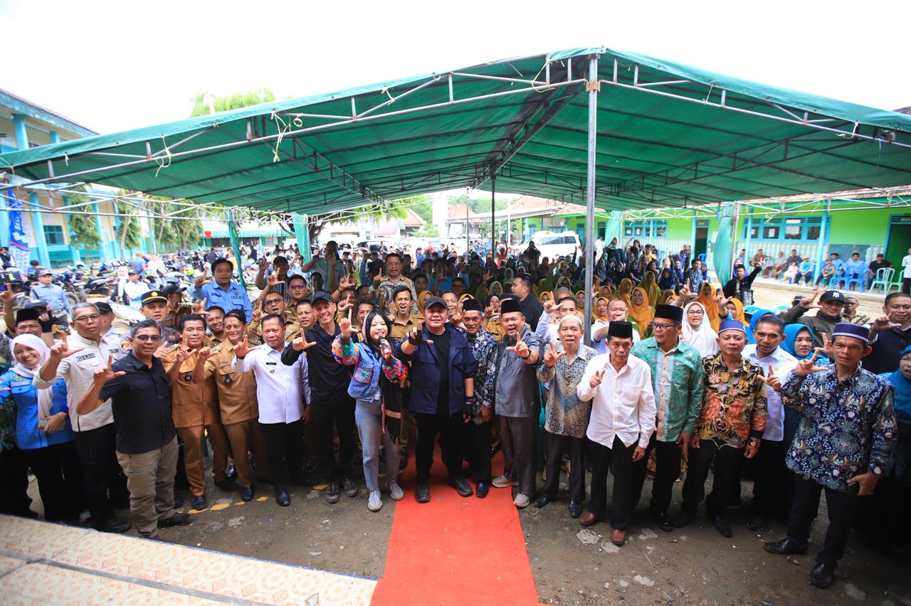 Kunjungi Tulung Selapan, Gubernur Sumsel Serap Aspirasi Pembangunan Jembatan dan Masjid di Desa Lebung Itam