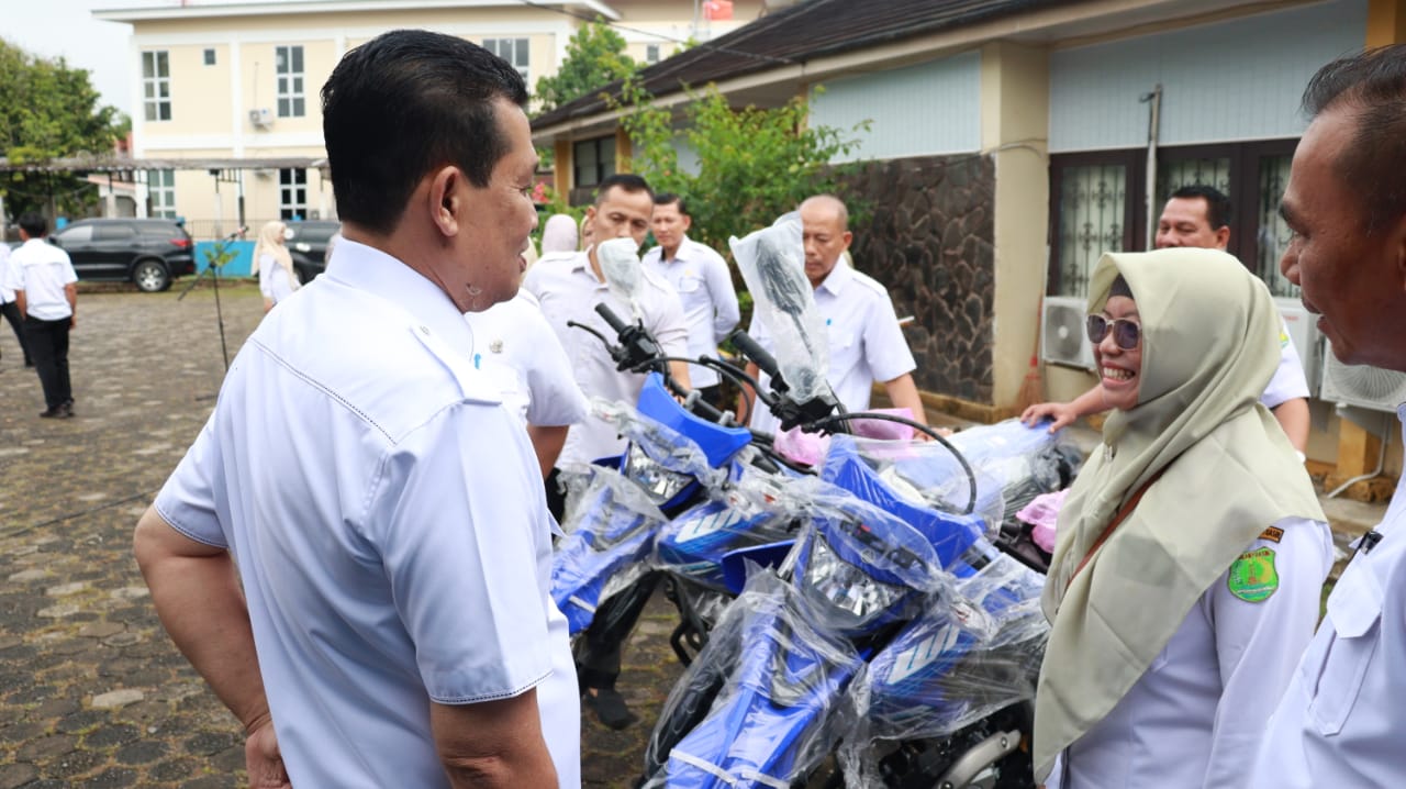 DPPKB Muba Terima Bantuan 1 Mobil pelayanan dan 15 Motor Operasional dari Kemendukbangga RI