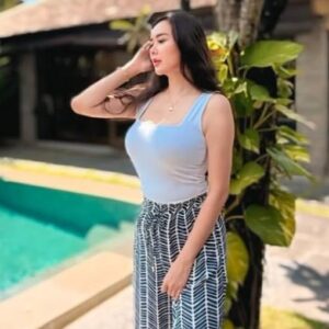 Aura Kasih Bantah Jadi Wanita Simpanannya Ridwan Kamil!
