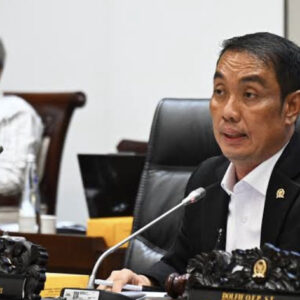 Pimpinan OJK Mundur, Diapresiasi DPR