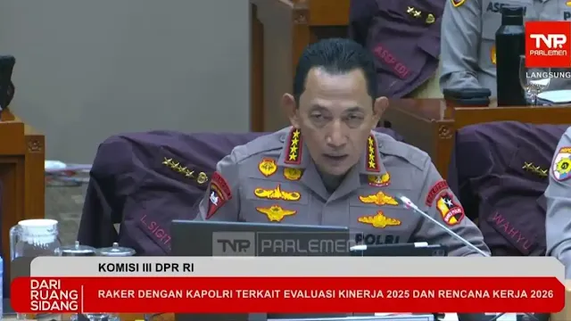Reaksi DPR RI Usai Kapolri Jenderal Listyo Sigit Tantang Dicopot Apabila Polri Digabung ke Kemendagri
