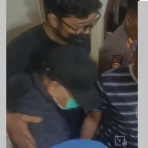 Warga Teriaki Bupati Sudewo Saat Digelandang KPK RI: Koruptor Wayahe Digulung!