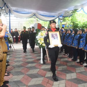 Pemakaman Dr Ekowati Retnaningsih, Birokrat Teladan Pemprov Sumsel