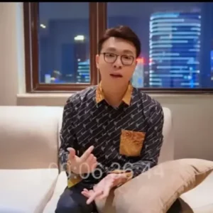 Diperiksa Perdana Sebagai Tersangka, dr Richard Lee Tunjukan Kejanggalan saat Tiba di Polda Metro Jaya
