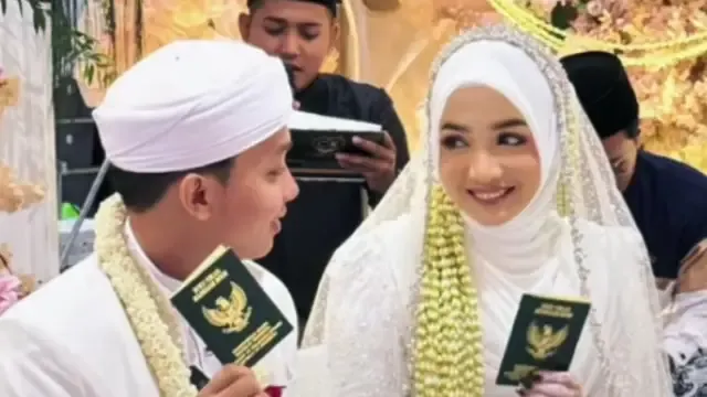 Viral! Pernikahan Umi Laila dengan Gus Anas, Ini Selisih Usia Keduanya