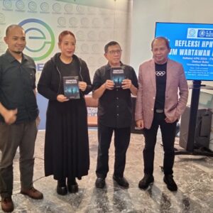 TV Berita “Menyalahkan” Platform Global, tapi Memakainya Seenaknya