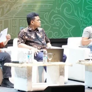 Rocky Gerung Singgung Tukang Kayu jadi Tahanan hingga ‘Tut Wuri Malsuin Ijazah’