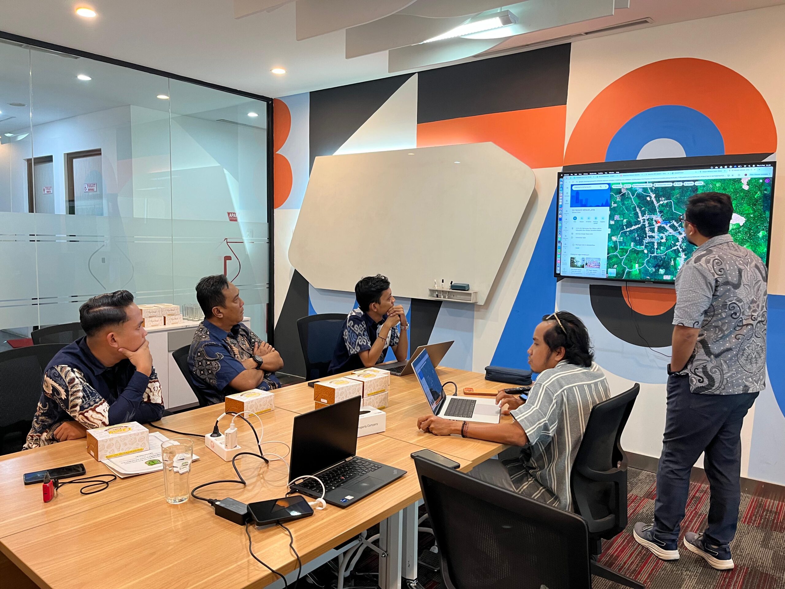 Pemkab Muba dan Telkomsel Bahas Program BTS Komdigi dan Gotong Royong Tahun 2025–2026