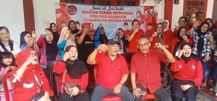 Hidupkan Semangat Gotong Royong DPC PDIP Muara Enim Launching Makan Jumat Marhaen