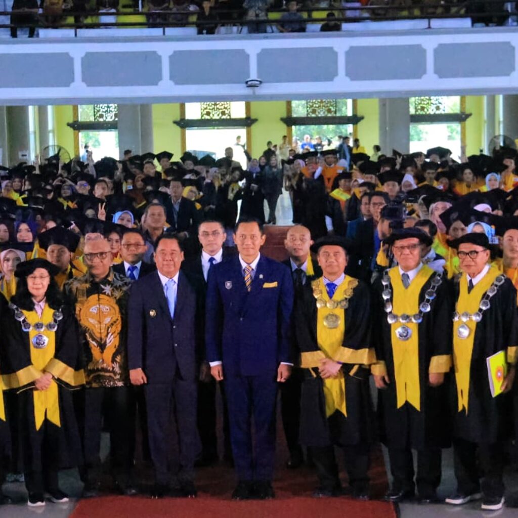 Menko AHY Hadiri Wisuda ke-182 Unsri, Ajak Lulusan Jadi Penggerak Pembangunan