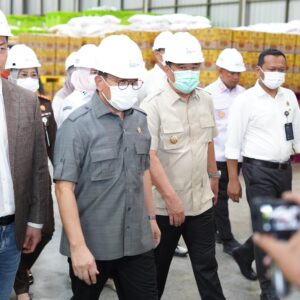 Produk Pakan Hewan Peliharaan Sumsel Tembus Pasar Filipina, Mendag dan Wagub Lepas Ekspor Perdana