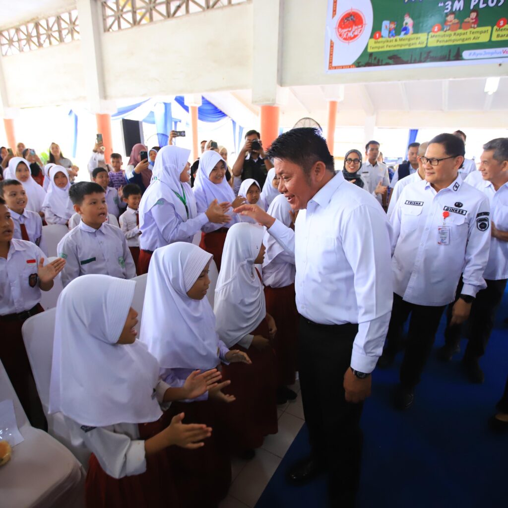 Pemantauan Aktif Pencegahan DBD Dengue pada anak SD di Kota Palembang
