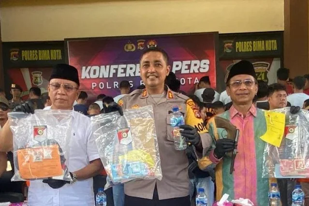 Kapolres Bima Dicopot: Diduga Terima Uang Rp 1 M dari Bandar Narkoba