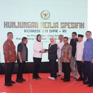Arsyadany, Direktur Distribusi PLN Tinjau dan Pastikan Kesiapan Listrik serta SPKLU di Palembang Jelang Mudik Idul Fitri 1447 H