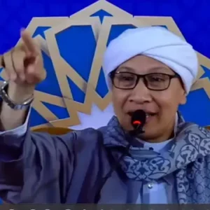 Perang Iran-Israel Pecah!, Buya Yahya Sentil Muslim yang Masih Ributkan Sunni-Syiah