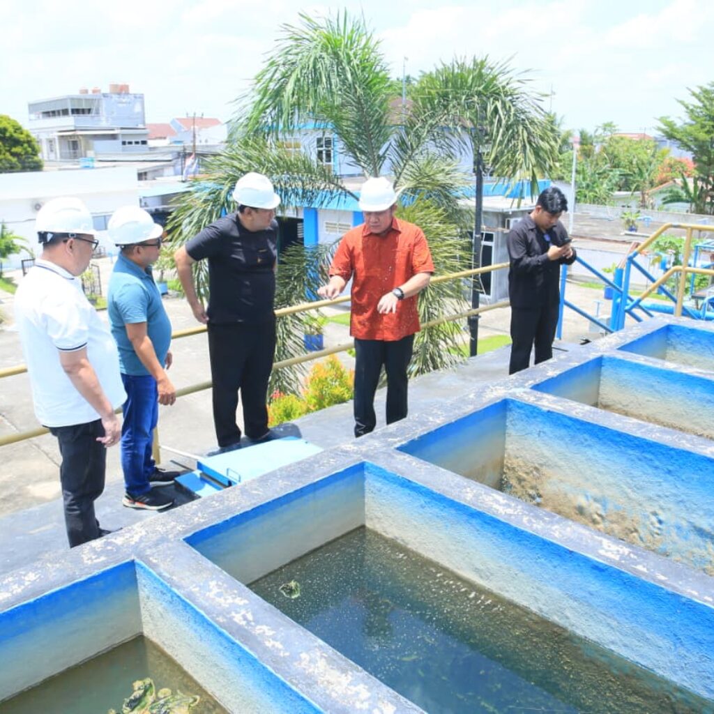 Tanggapi Keluhan Air Bersih, Gubernur Sumsel Tinjau PT Tirta Sriwijaya Maju