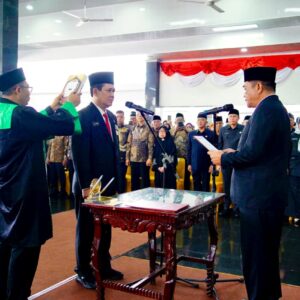Bupati Muba Toha Tohet Lantik Sekda, Pejabat Administrator dan Pejabat Fungsional serta Kepala Sekolah