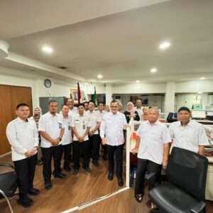 Sekda Sumsel Kunjungi ke Beberapa Kantor OPD Usai Libur Idul Fitri, Pastikan Pelayanan Publik Tetap Prima