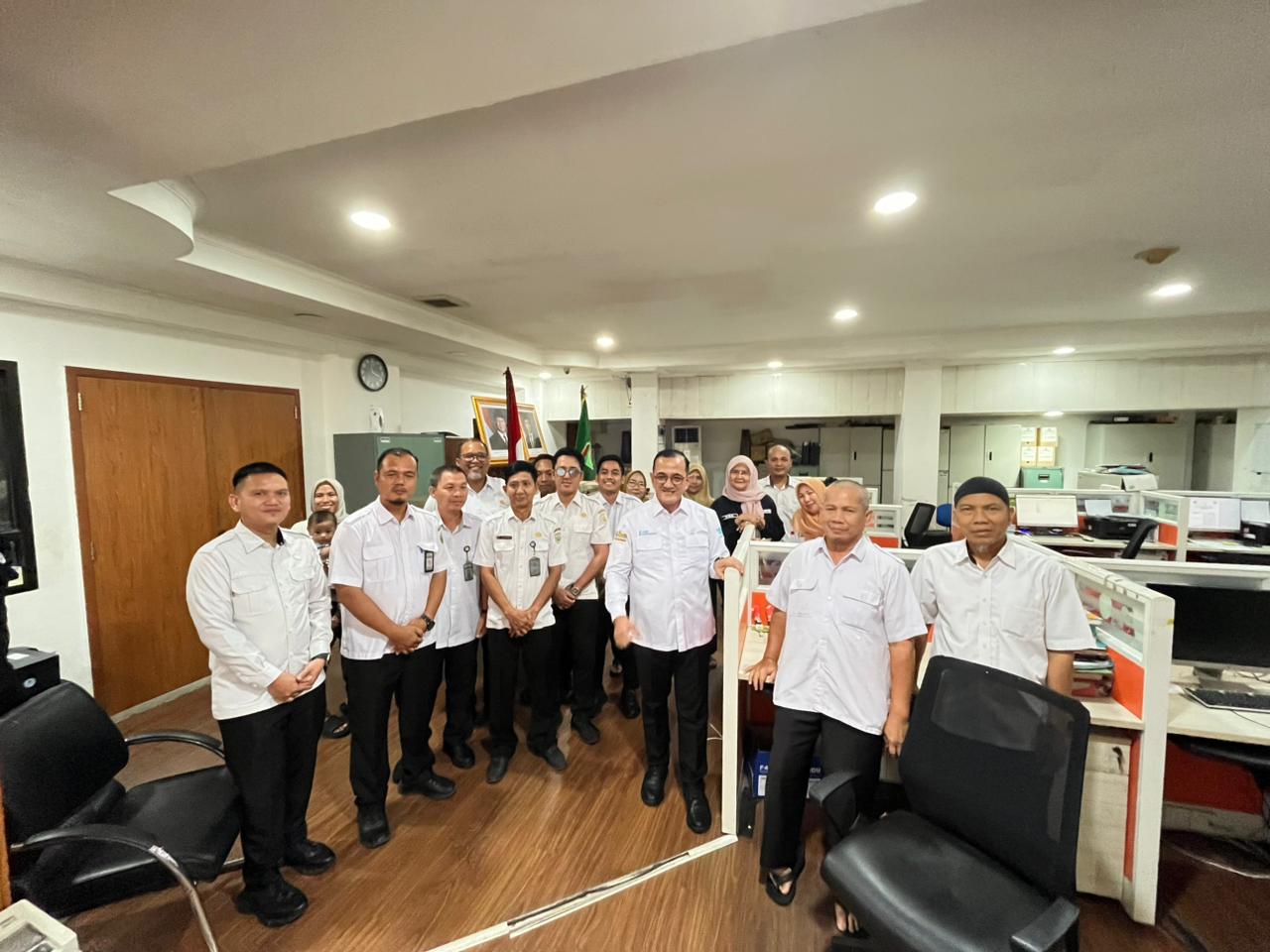 Sekda Sumsel Kunjungi ke Beberapa Kantor OPD Usai Libur Idul Fitri, Pastikan Pelayanan Publik Tetap Prima