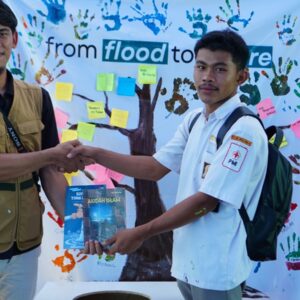 PTBA Perkuat Pemulihan Psikologis dan Sarana Pendidikan Pascabanjir Sumatera