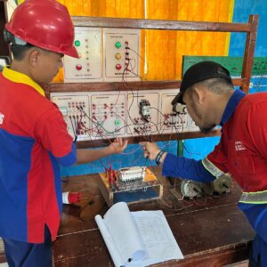 Kolaborasi PLN dan SMK Lebong Jadi Panggung Lahirnya Teknisi Listrik Kompeten di Masa Depan