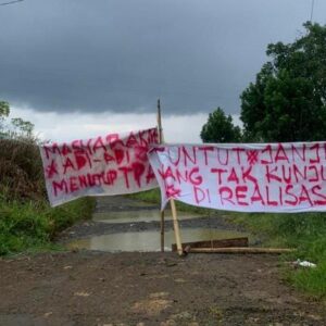 Warga Adi-Adi Tutup Akses TPA, Pemuda Tagih Janji Lama Pemkab Mamuju