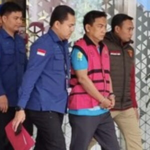 Diduga Terima Suap Rp1,5 M, Baru Duduk 6 Hari sebagai Ketua Ombudsman Dijeblos Penjara