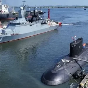 Ada Sinyal Intelijen di Balik Sandarnya Tiga Kapal Selam Rusia di Jakarta