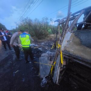 Diduga Hindari Lubang Jalan, Bus ALS Seruduk Tangki Seleraya di Muratara, 16 Tewas dan Puluhan Terluka