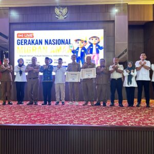 Desa Tebing Bulang Raih Penghargaan BP3MI Sumsel sebagai Desa Migran Emas Produktif