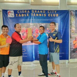 Kalahkan Riki, Samsi Juara Fun Games Tenis Meja Internal PTM CGC