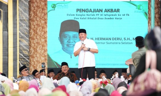 Pengajian Akbar Harlah ke-40 Pondok Pesantren Al Istiqomah di OKU Timur
