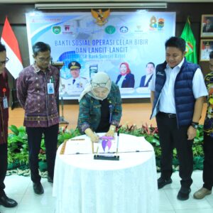Bakti Sosial Operasi Celah Bibir dan Langit-Langit