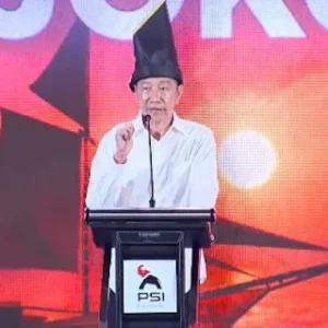 Joko Widodo Sedang Menciptakan Musuh Sendiri Lewat Keliling Indonesia