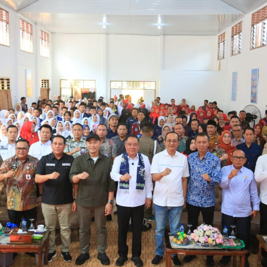 Wagub Sumsel Cik Ujang Kunjungi SMAN 1 Lubuklinggau; Tekankan Sinergi dan Kepedulian Lingkungan Hidup