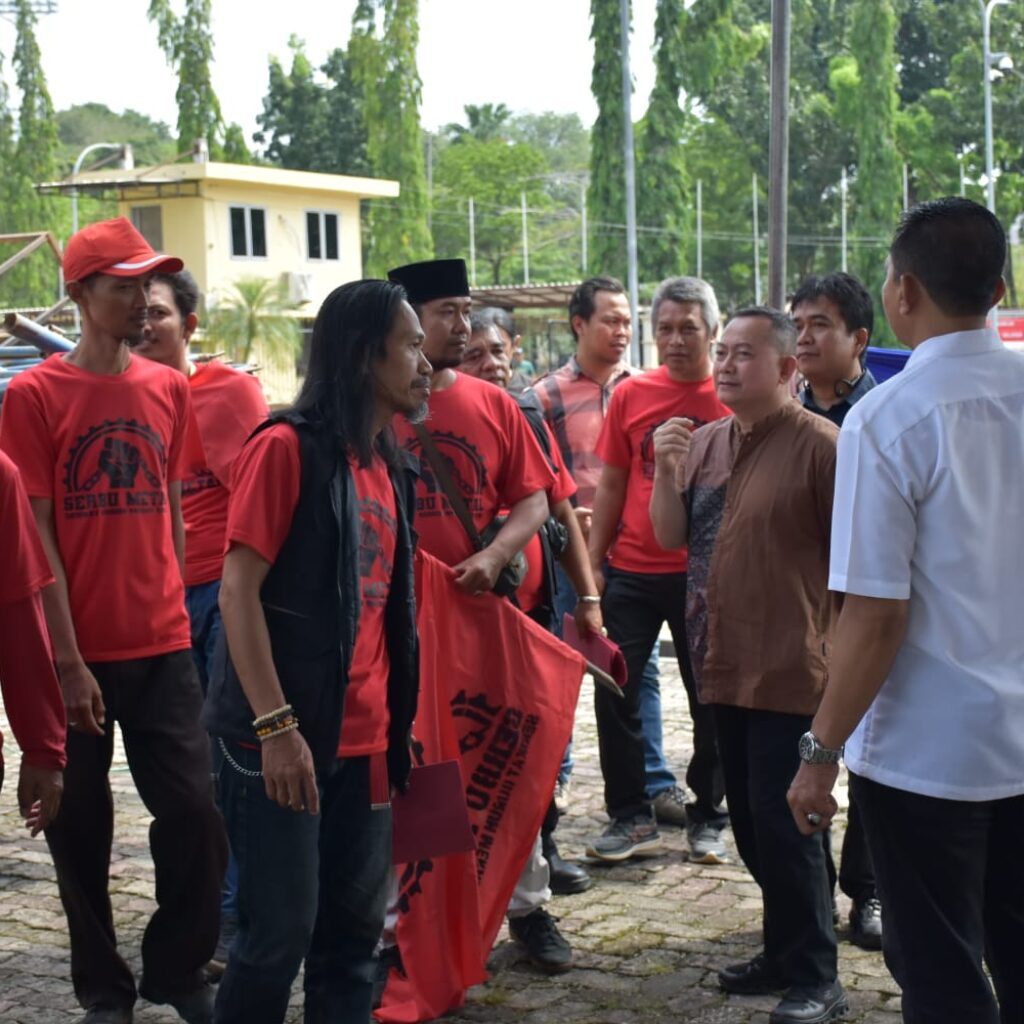 Serbu Metal Sampaikan 9 Tuntutan Buruh Dalam Aksi Unjuk Rasa May Day 2026 di DPRD Sumsel